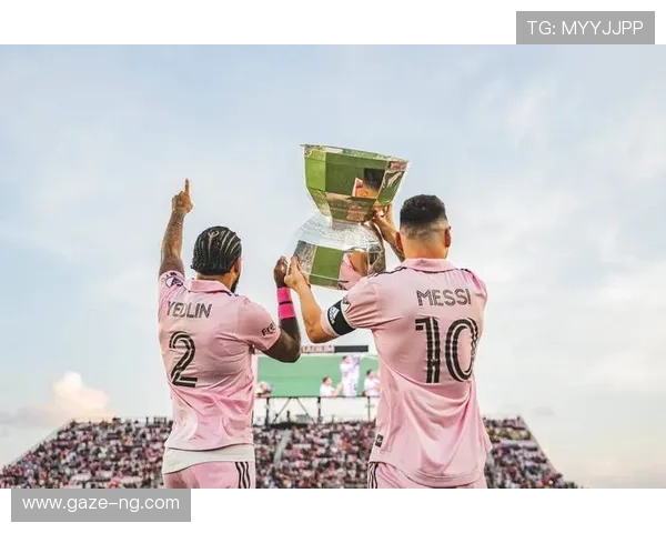 梅西加盟迈阿密国际后首度公开亮相 展示非凡球技与全新生活态度